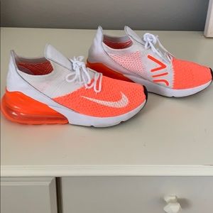 White and orange Air max 270’s!